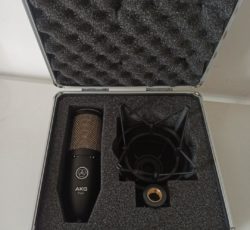 میکروفون AKG p220 در حد